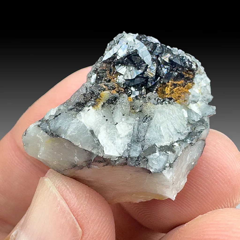 Groutite image