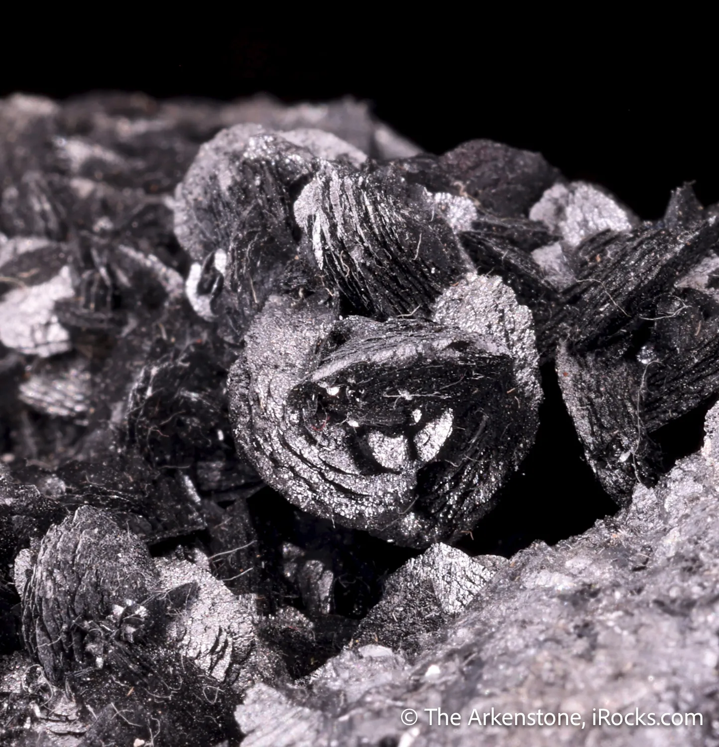 Groutite - image 4