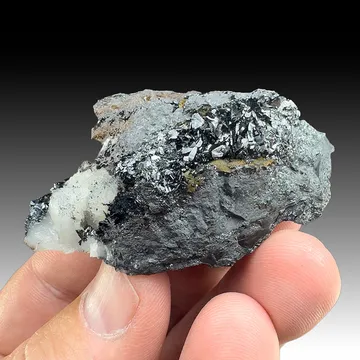 Groutite