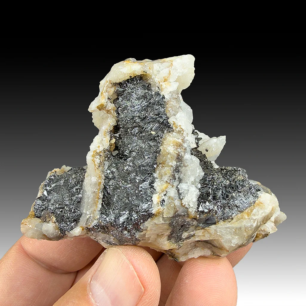 Groutite from Minnesota, USA - image 1