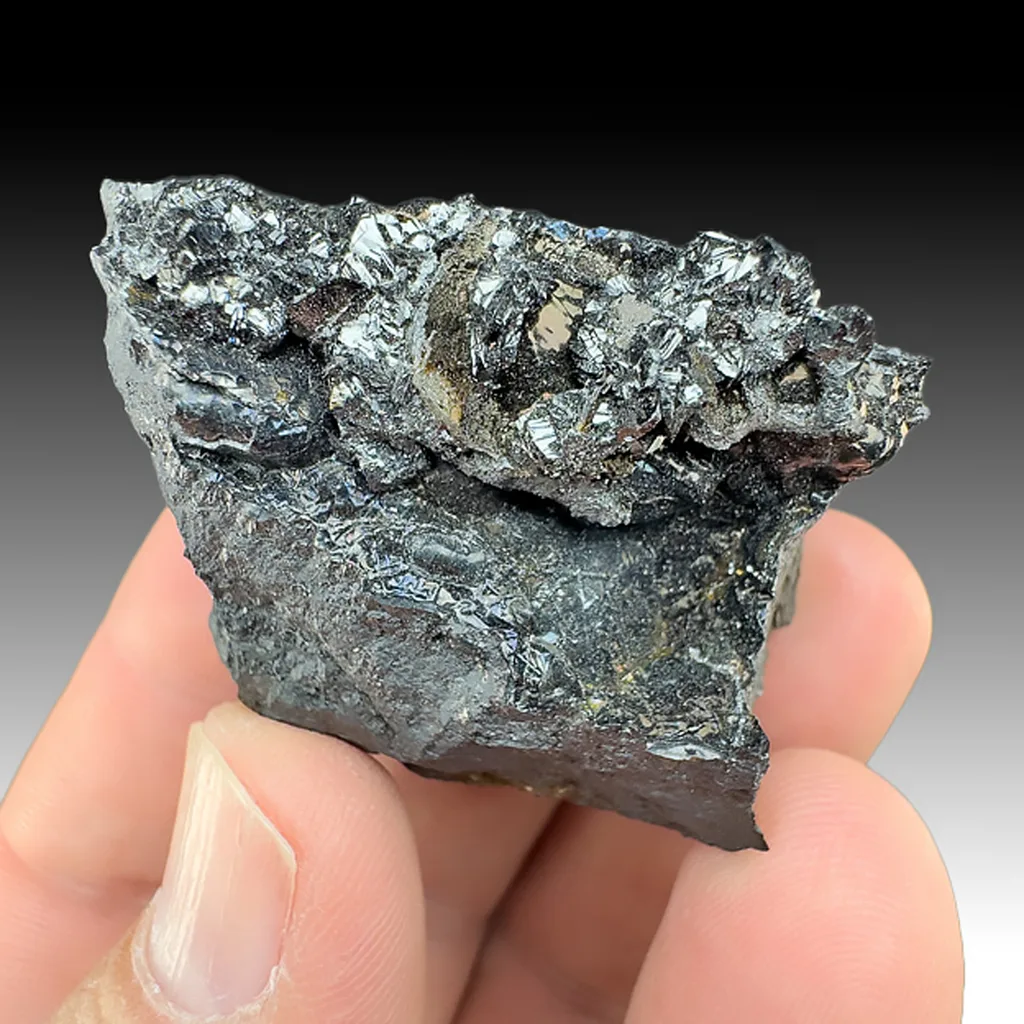 Groutite from Robert Mine, Cuyuna North Range, Crow Wing County, Minnesota, USA image