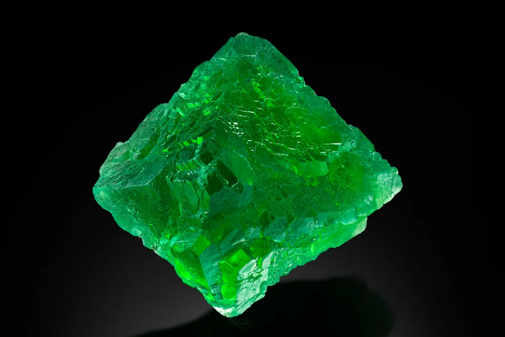 gummy bear fluorite image