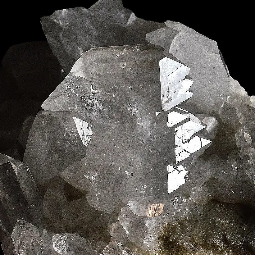 Gwindel Quartz on matrix image