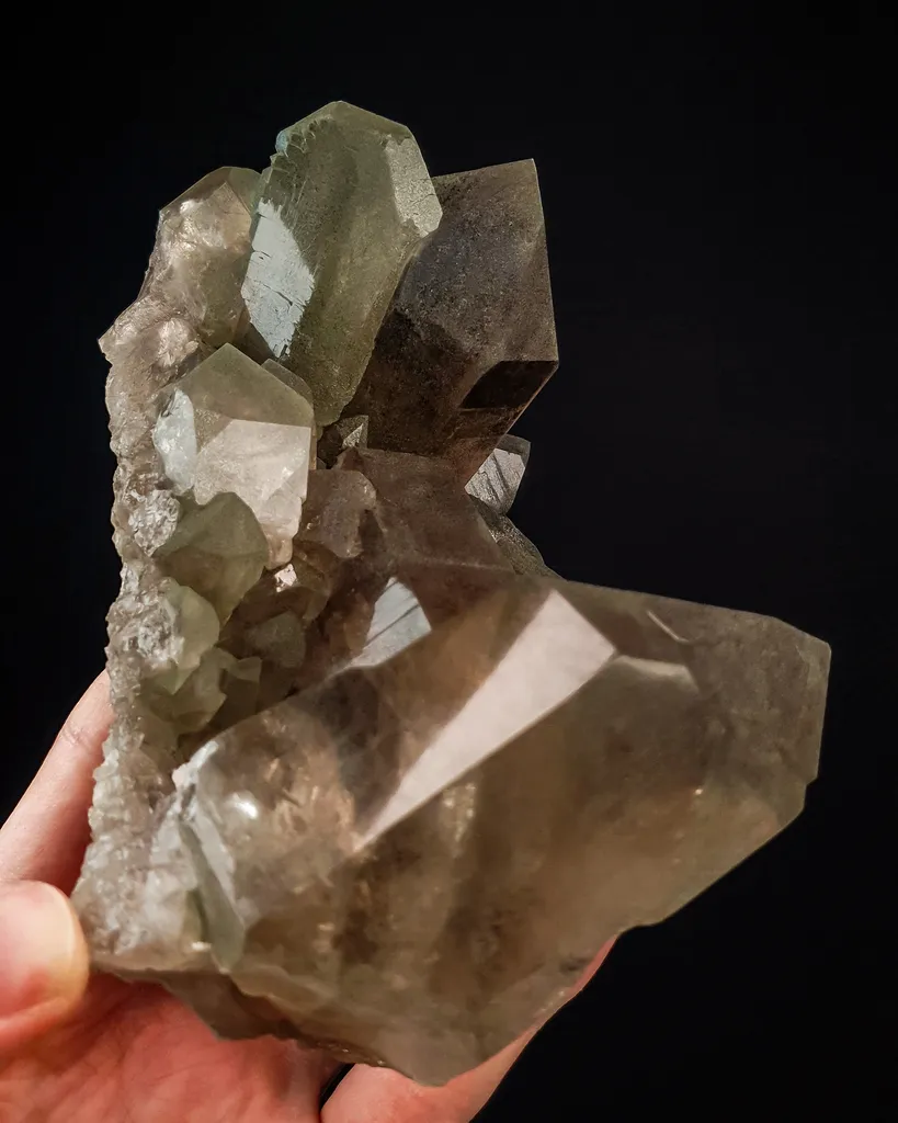 Gwindel smoky quartz on matrix - Talèfre, Mont-Blanc, French Alps - image 2