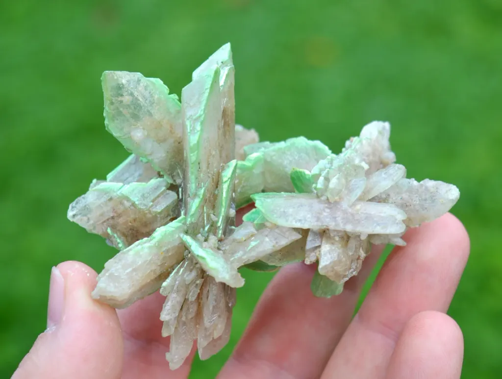 Gypsum 102 grams - Pernatty Lagoon, Pastoral Unincorporated Area, South Australia, Australia - image 5