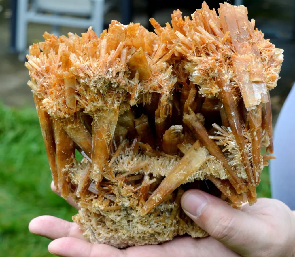 Gypsum 1235 grams - Pernatty Lagoon, Pernatty, South Australia, Australia - image 6