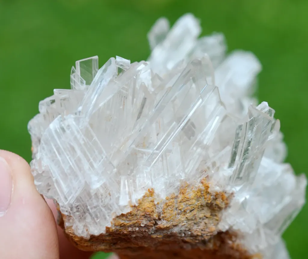 Gypsum 178 grams - Lily Mine, Humay District, Pisco Province, Ica, Peru - image 3