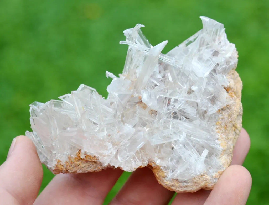 Gypsum 178 grams - Lily Mine, Humay District, Pisco Province, Ica, Peru image