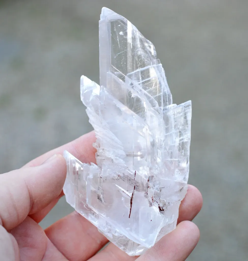 Gypsum 197 grams - Naica, Mun. de Saucillo, Chihuahua, Mexico - image 2