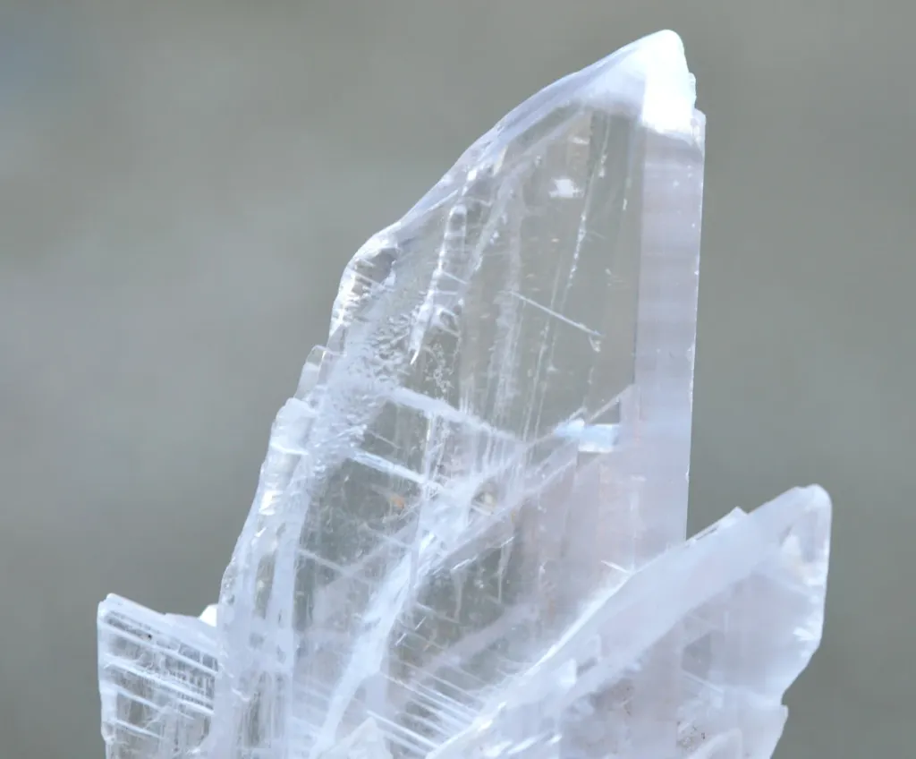 Gypsum 197 grams - Naica, Mun. de Saucillo, Chihuahua, Mexico - image 6