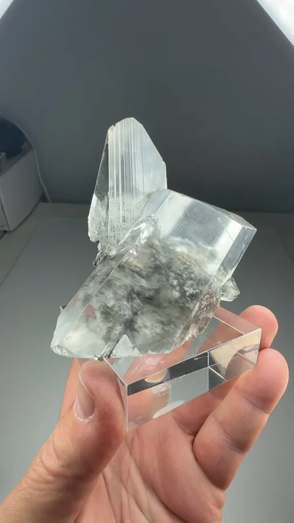 Gypsum - image 2