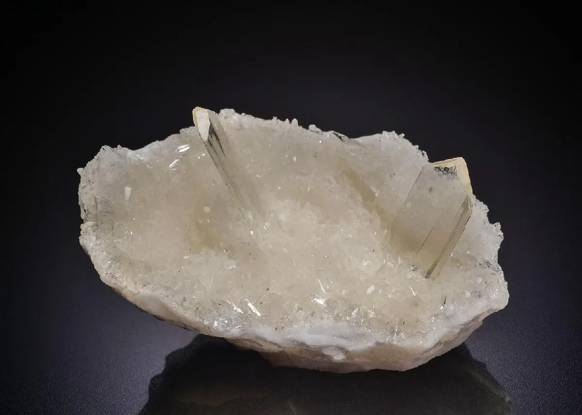 Gypsum - image 1