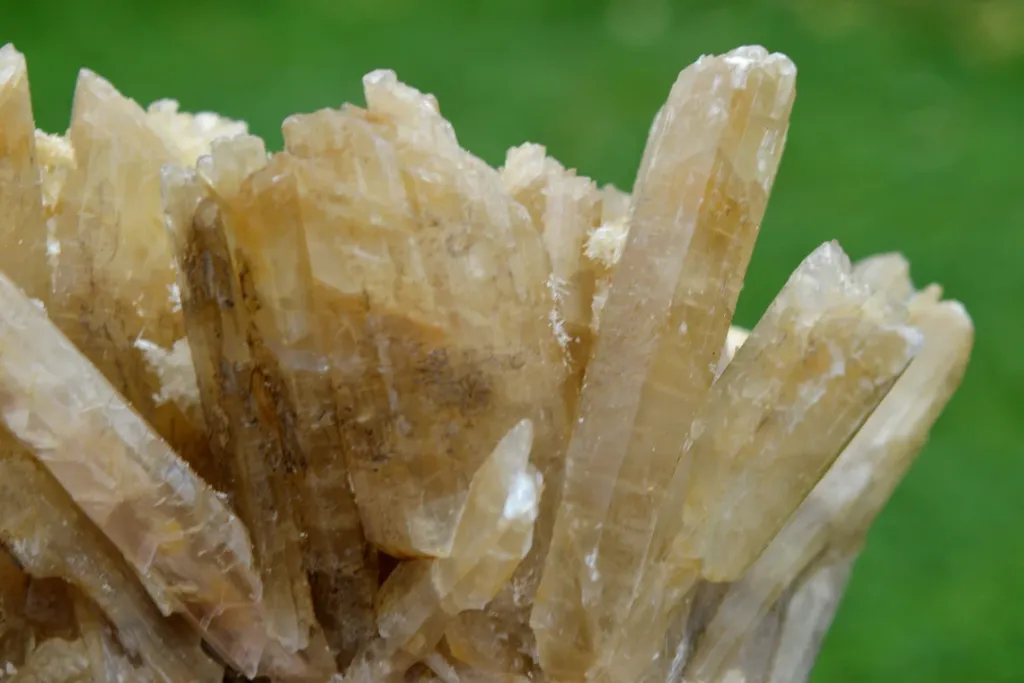 Gypsum 831 grams - Assal Lake, Tadjourah Region, Djibouti - image 5
