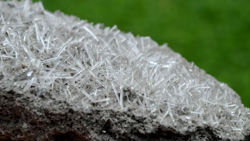 Gypsum 850 grams - Salt mine, Hall valley, Absam, Innsbruck-Land District, Tyrol, Austria - image 3