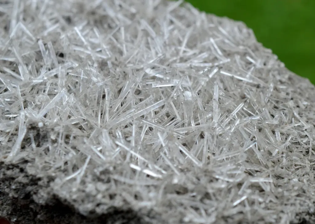 Gypsum 850 grams - Salt mine, Hall valley, Absam, Innsbruck-Land District, Tyrol, Austria - image 6
