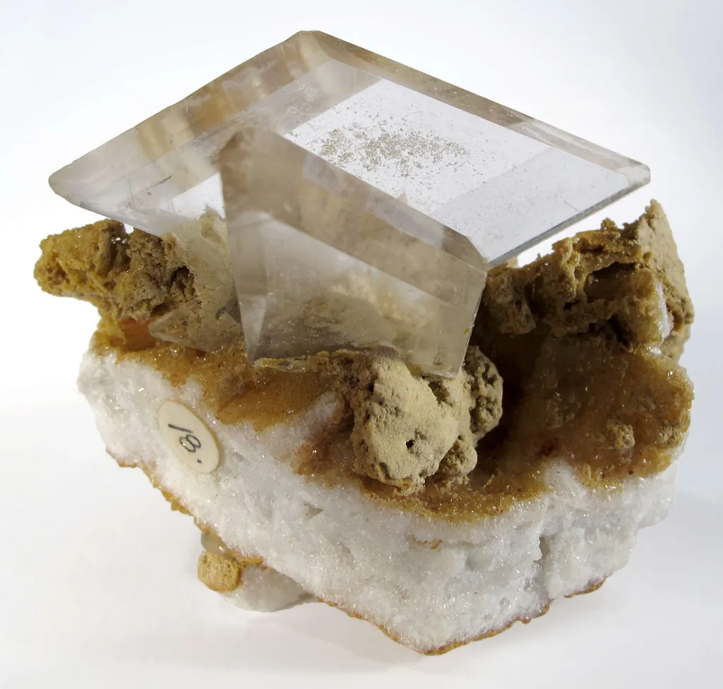 Gypsum - image 3
