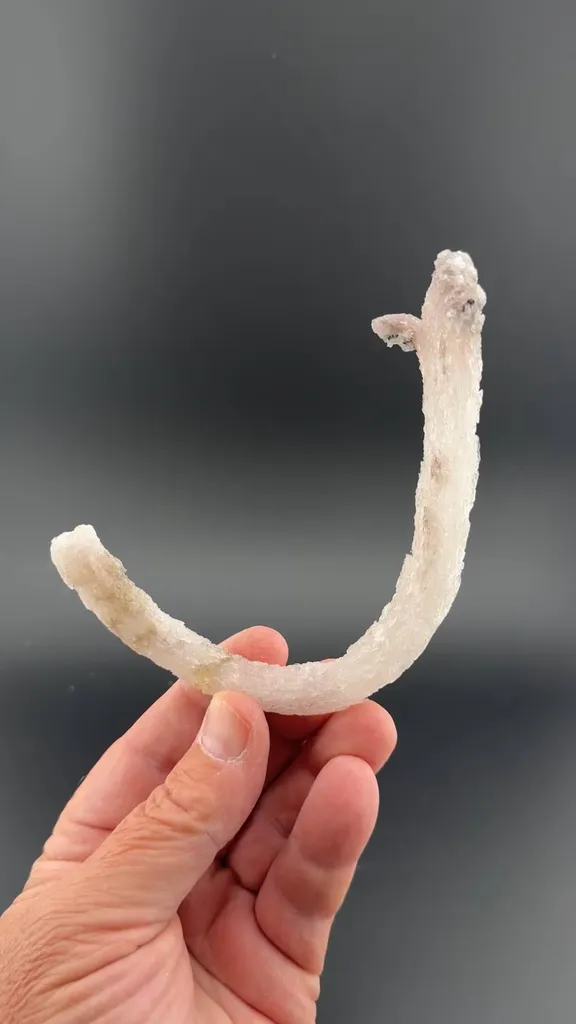 Gypsum (repaired) image