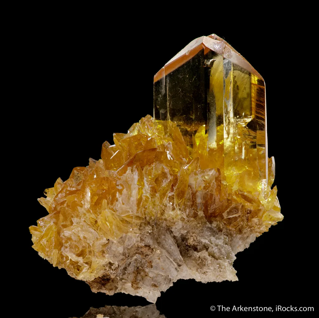 Gypsum (twinned) on Gypsum image