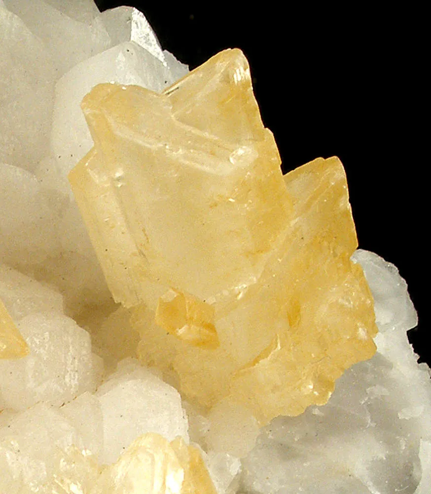 Gypsum (Twinned) on Quartz - image 2