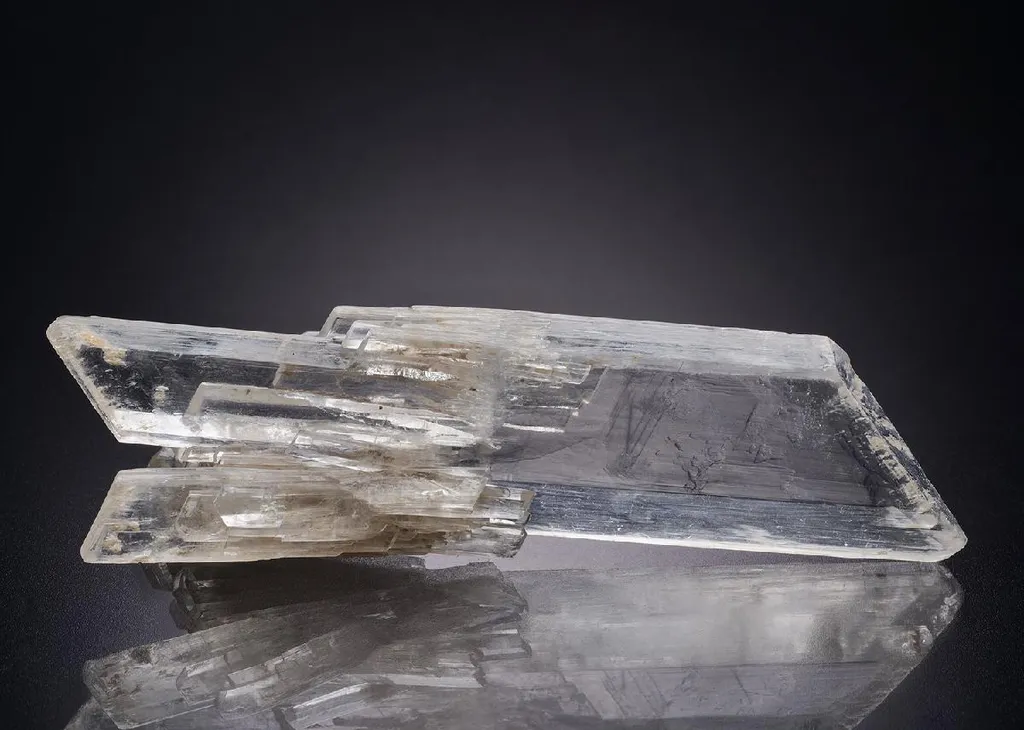 Gypsum var. Selenite image