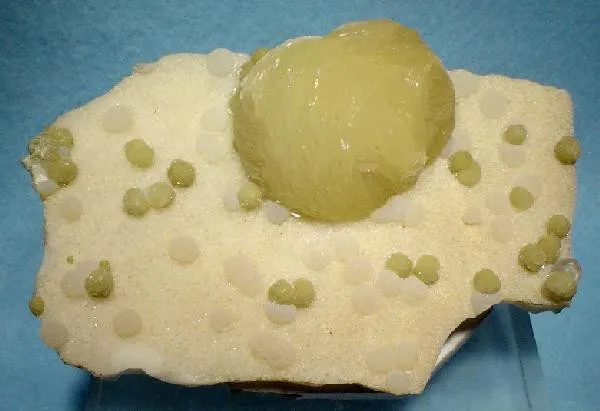 Gyrolite image