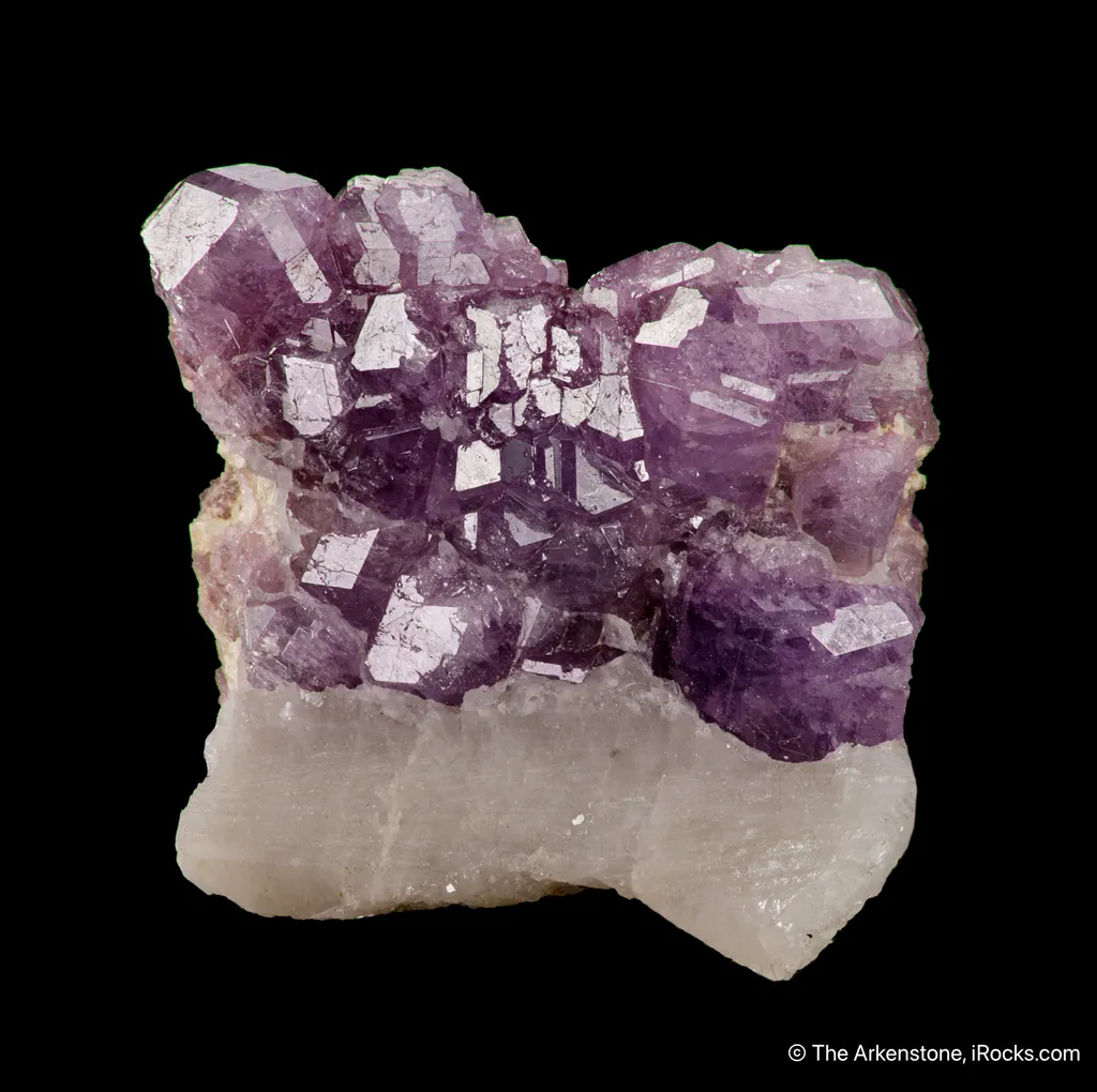 Hackmanite (Cover Specimen) image