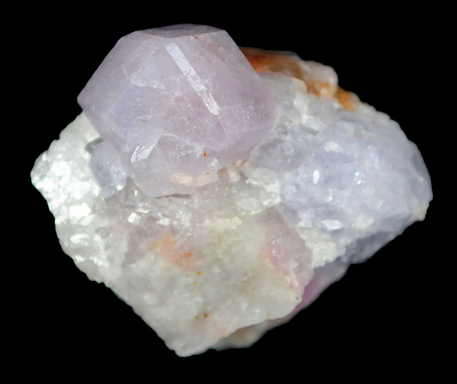 Hackmanite (Variety Of Sodalite) (Fluor) - image 2