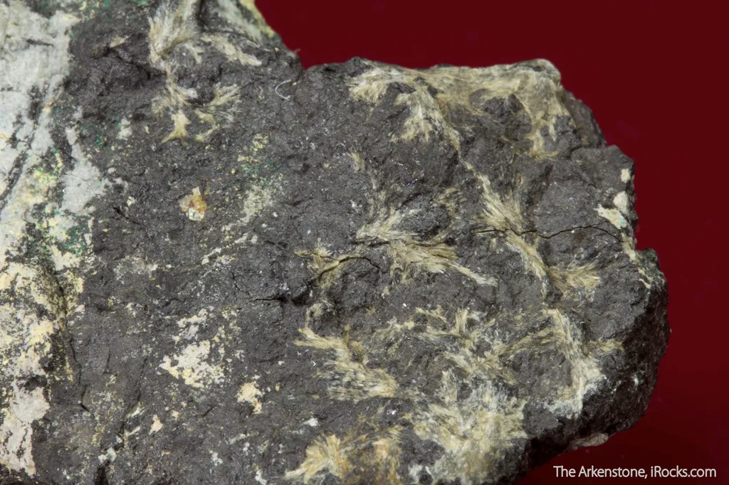 Haleniusite-(La) (type locality) with Ferriallanite-(Ce), Bastnasite-(La), Tornebohmite-(La), and Brochantite - image 4