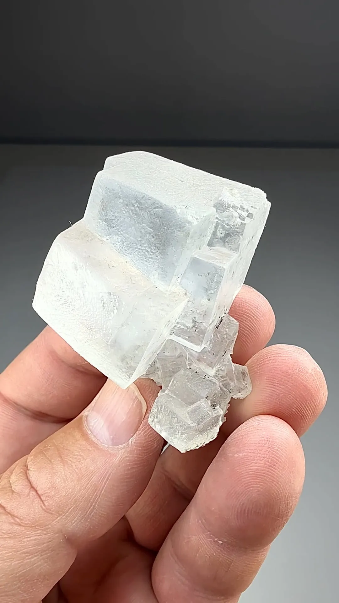 Halite (1368) - image 2