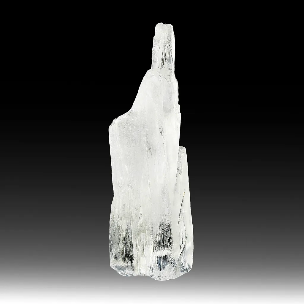 Hambergite image