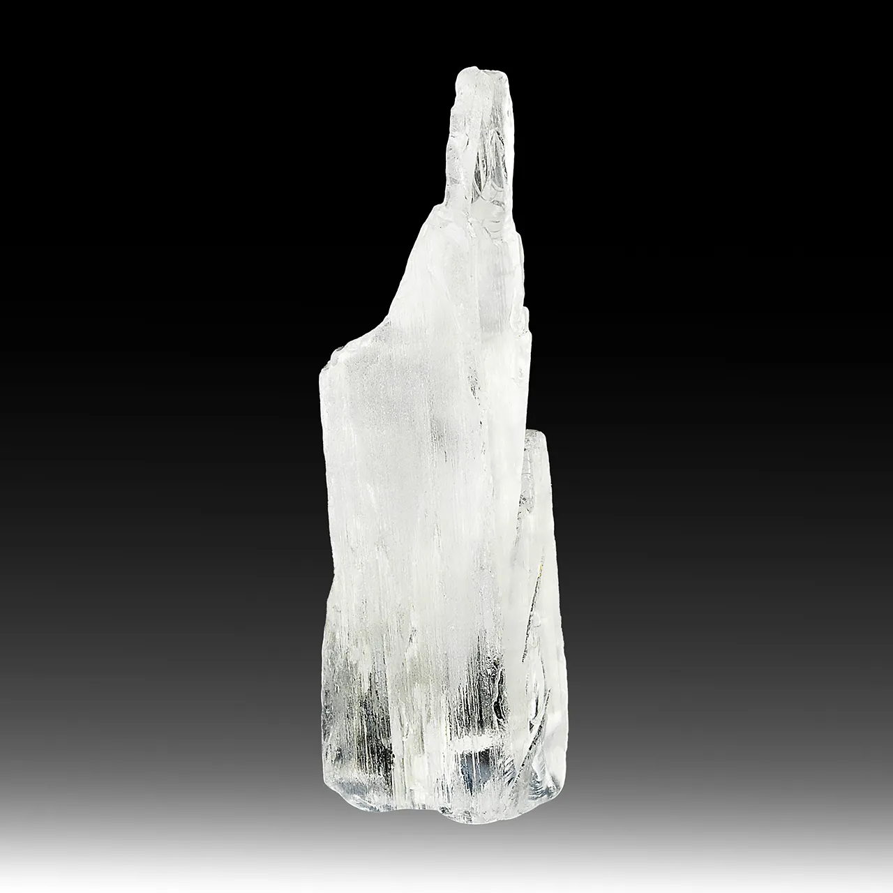 Hambergite - image 1