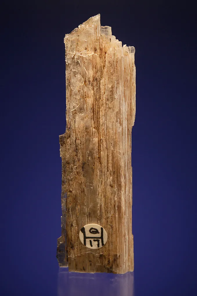 Hambergite - image 3