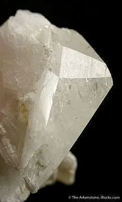 Hambergite - image 4