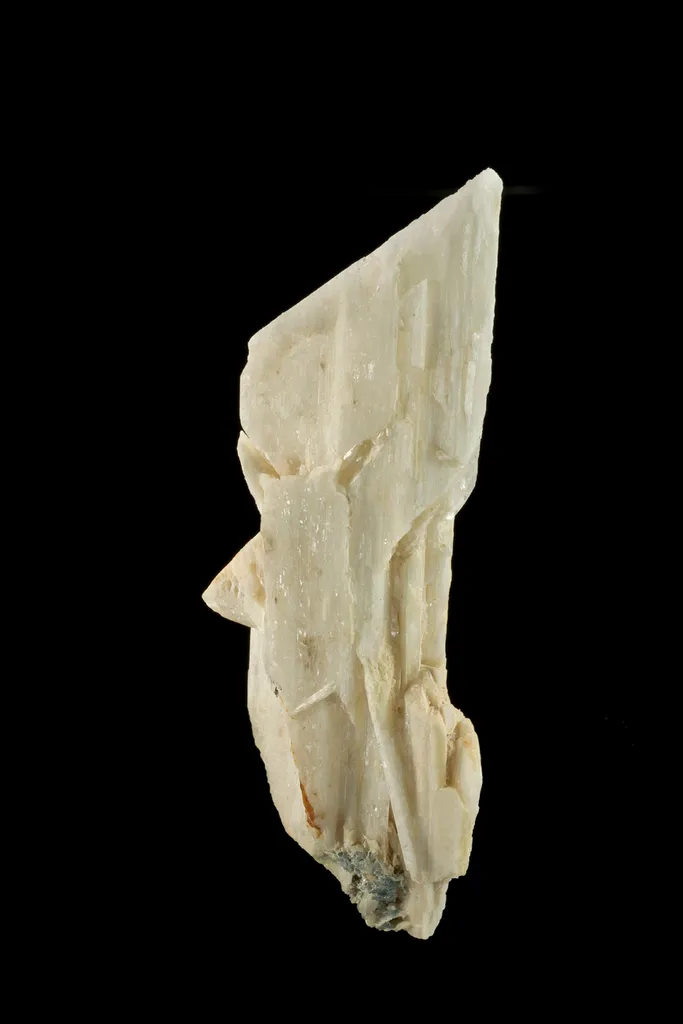 Hambergite - image 4