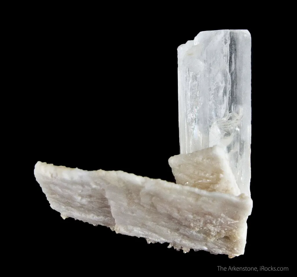 Hambergite on Albite - image 5