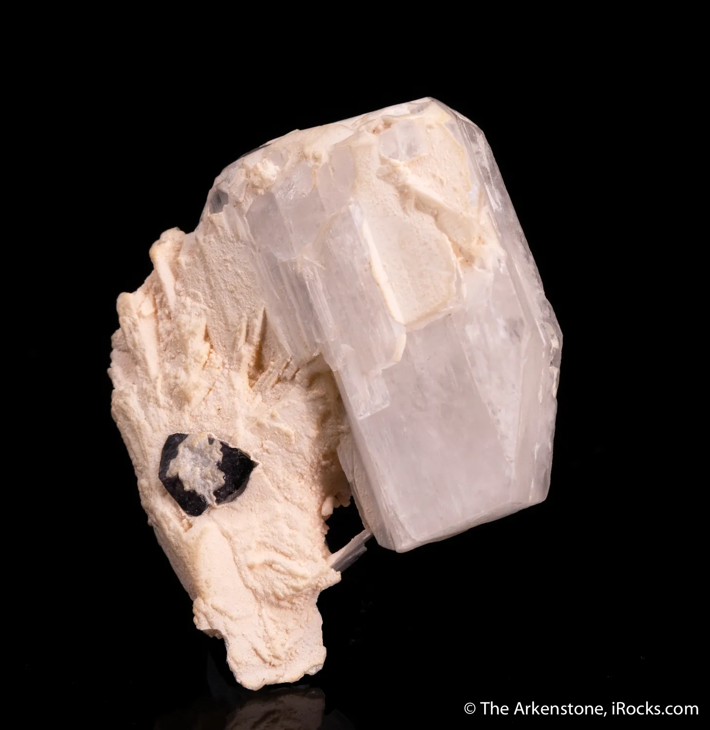 Hambergite (twinned) - image 1