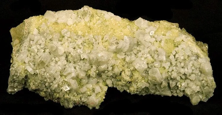 Harmotome, Apophyllite-(Kf) image
