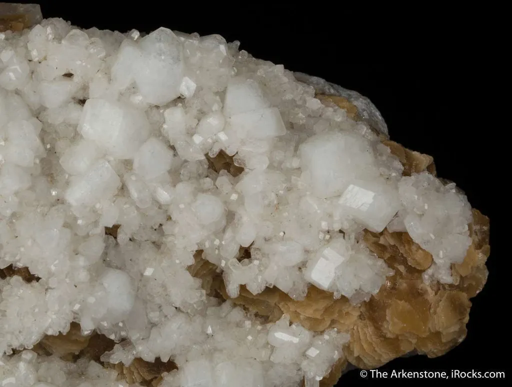 Harmotome on Calcite - image 4