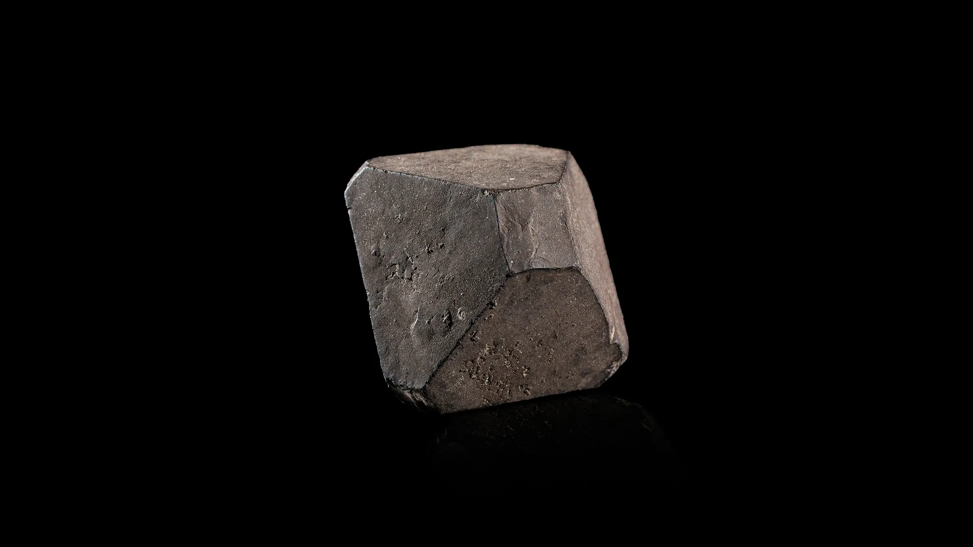 Hauerite - image 1