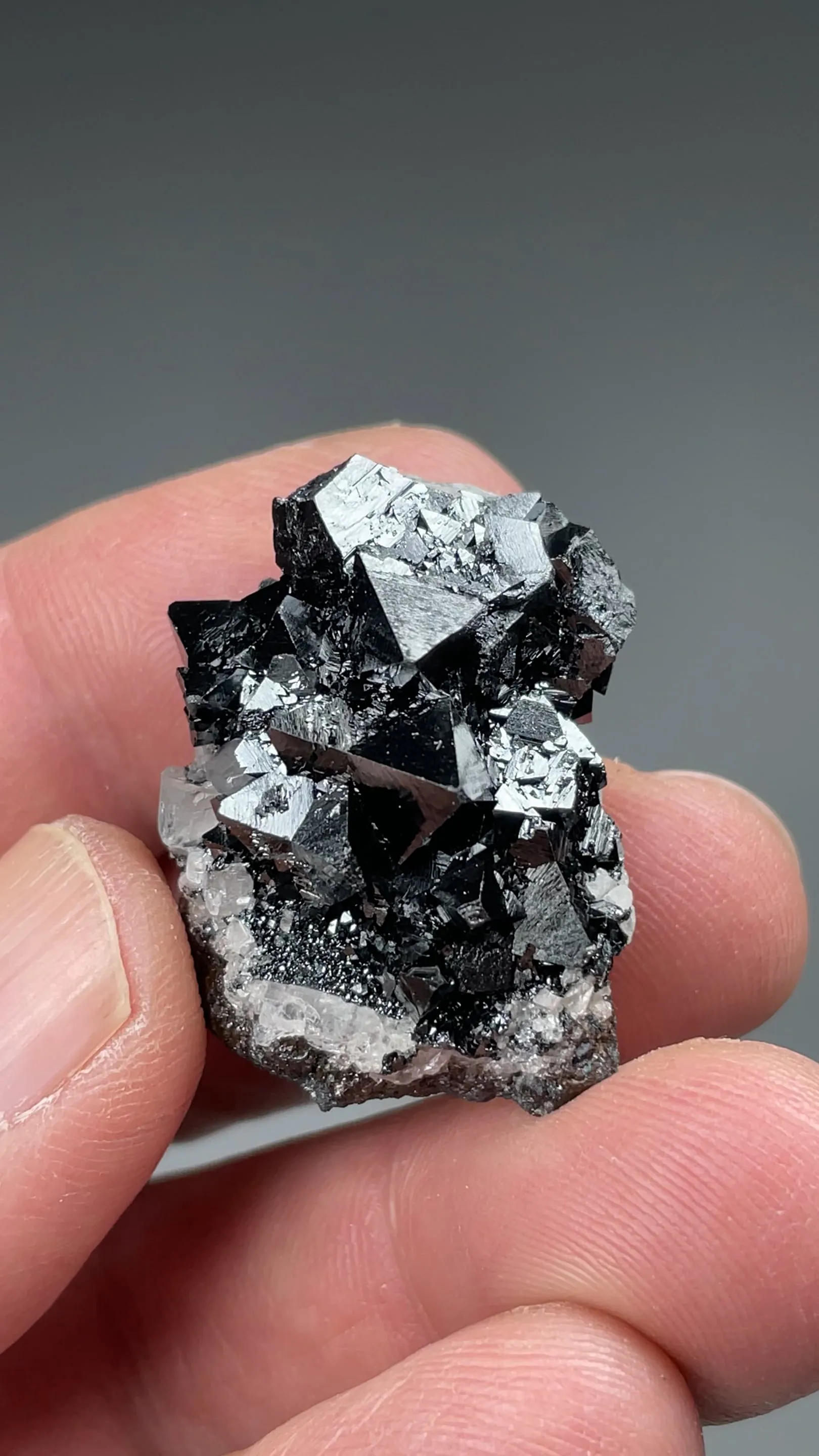 Hausmannite - image 2