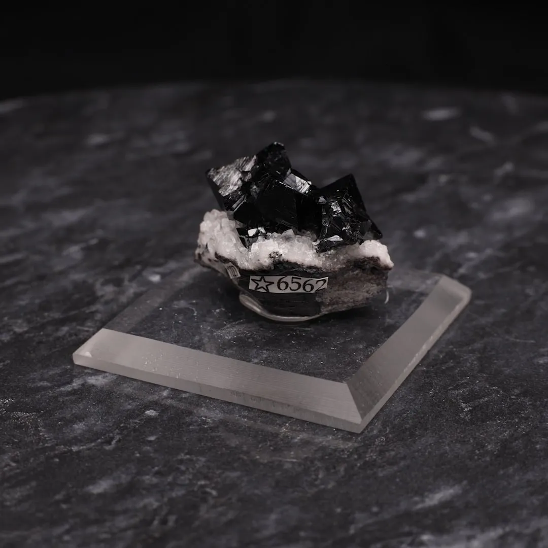 Hausmannite - image 2