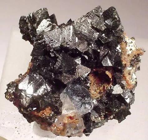 Hausmannite, Calcite image