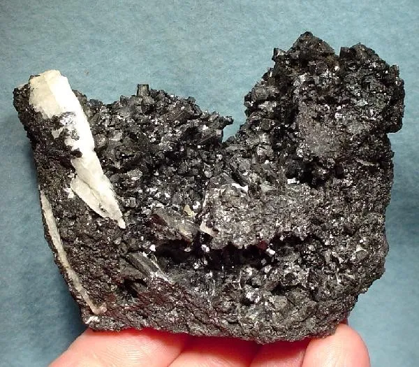 Hausmannite, Manganite image