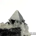 Hausmannite on Calcite - image 4