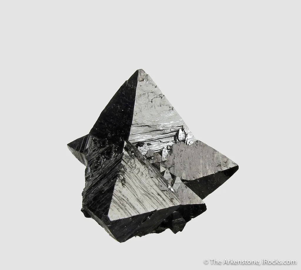 Hausmannite (twinned) - image 2
