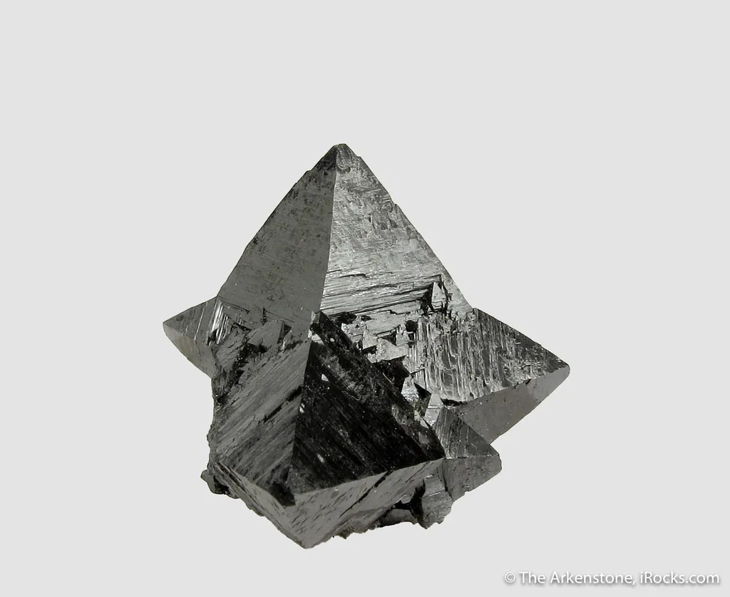 Hausmannite (twinned) - image 3