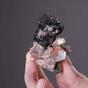Hausmannite with Calcite
