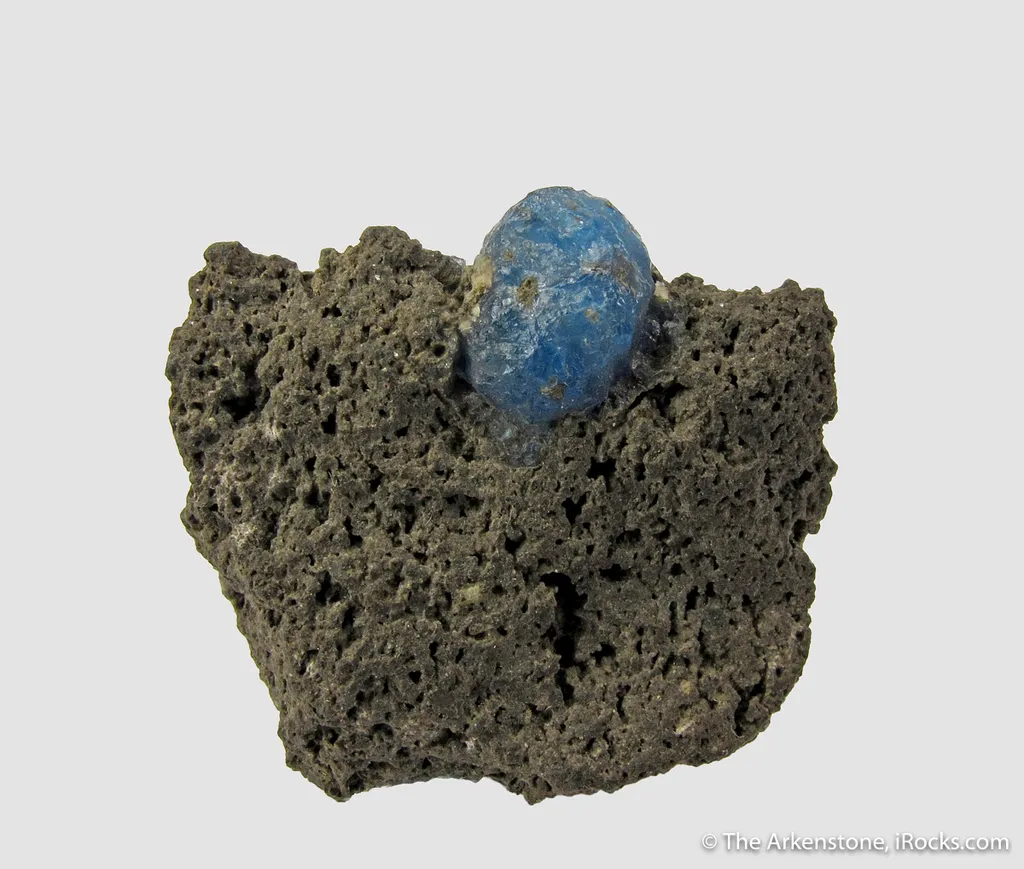 Hauyne - image 2