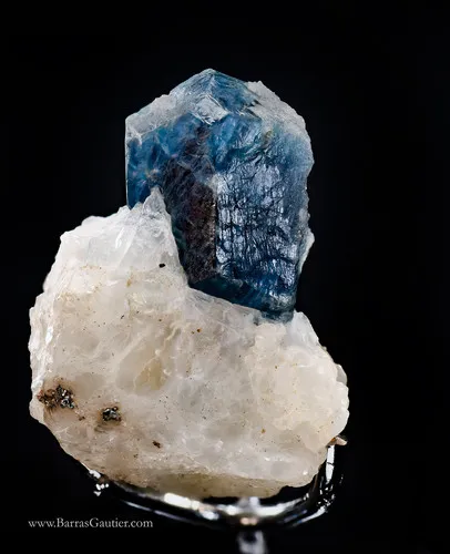 Haüyne on Calcite - image 3