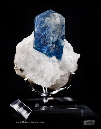 Haüyne on Calcite - image 2